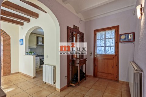 Villa till salu i Calonge, Girona, Spanien 5 sovrum, 457 kvm. Nr. 30216 - foto 22