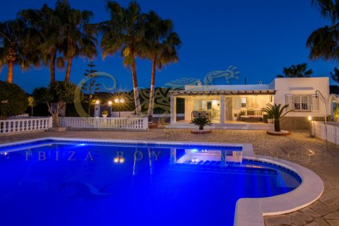 Villa till salu i San Rafael, Ibiza, Spanien 5 sovrum, 400 kvm. Nr. 30832 - foto 28