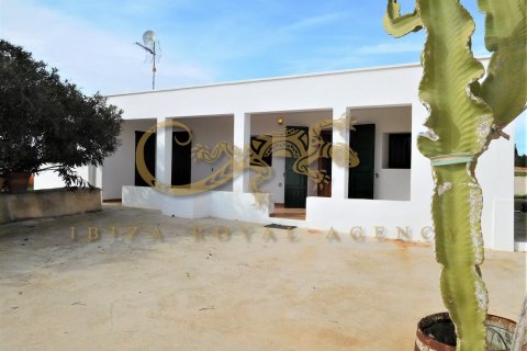 Villa till salu i Cap De Barbaria, Formentera, Spanien 3 sovrum, 135 kvm. Nr. 30850 - foto 1