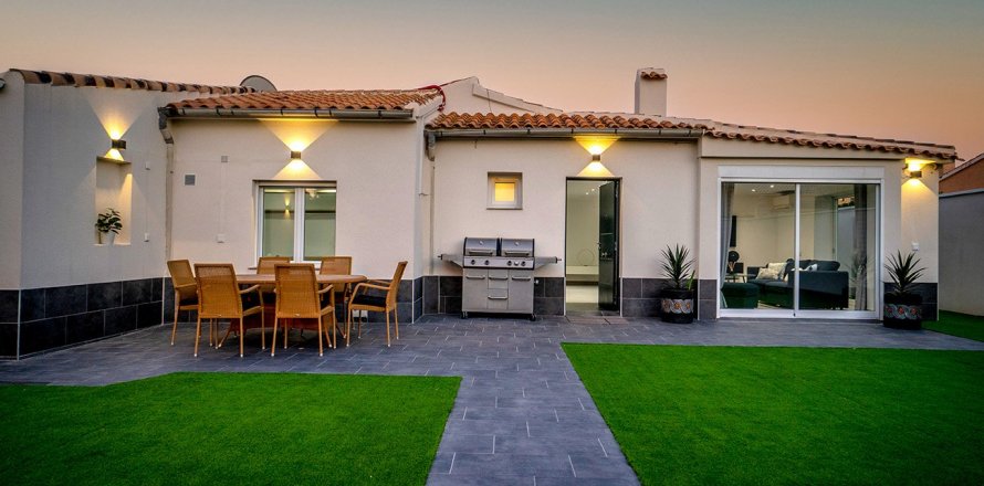 Villa Cabo Roig, Alicante, Spanien 4 sovrum, 120 kvm. Nr. 35325