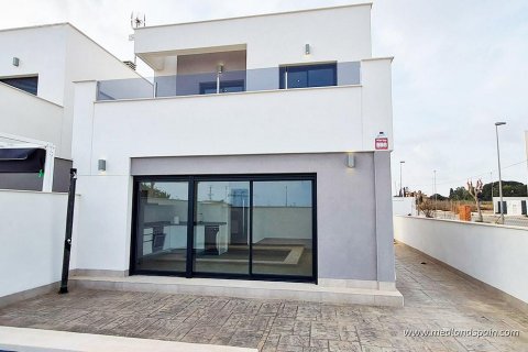 Villa till salu i La Zenia, Alicante, Spanien 3 sovrum, 117 kvm. Nr. 9419 - foto 7