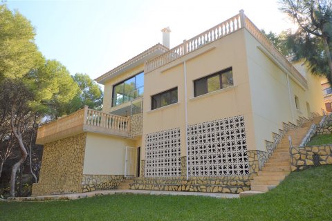 Villa till salu Campoamor, Alicante, Spanien 4 sovrum, 340 kvm. Nr. 35882 - foto 3