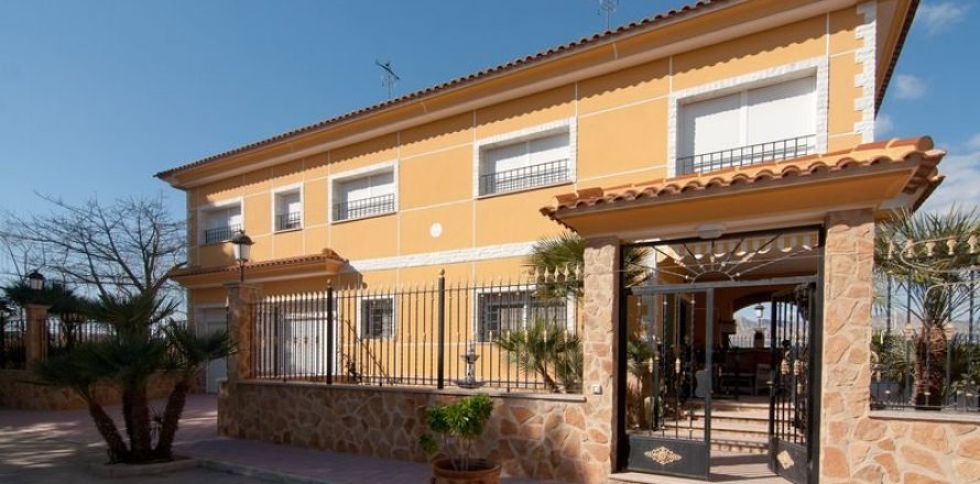 Villa i La Murada, Alicante, Spanien 6 sovrum, 1500 kvm. Nr. 34447