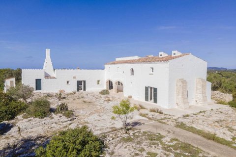 Hus till salu i Alaior, Menorca, Spanien 7 sovrum, 875 kvm. Nr. 37003 - foto 2
