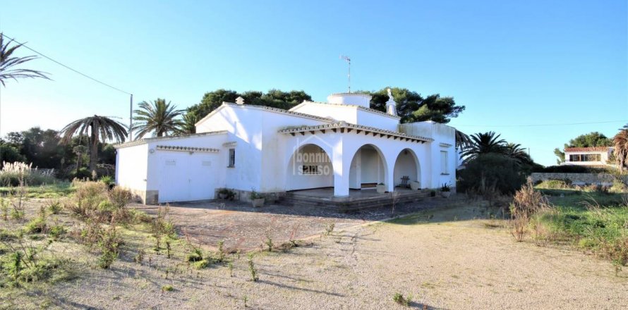 Villa i Ciutadella De Menorca, Menorca, Spanien 3 sovrum, 165 kvm. Nr. 23972