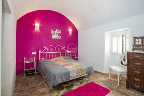 Radhus till salu Ciutadella De Menorca, Menorca, Spanien 5 sovrum, 243 kvm. Nr. 24233 - foto 4