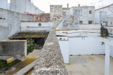 Radhus till salu i Alaior, Menorca, Spanien 1403 kvm. Nr. 23846 - foto 6