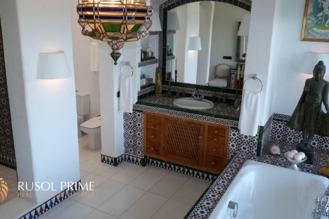 Villa till salu i Ibiza town, Ibiza, Spanien 7 sovrum, 640 kvm. Nr. 38220 - foto 4