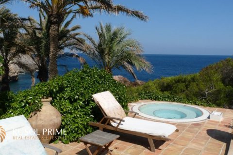 Villa till salu i Ibiza town, Ibiza, Spanien 7 sovrum, 640 kvm. Nr. 38220 - foto 3