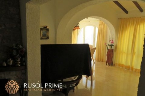 Villa till salu i Benissa, Alicante, Spanien 5 sovrum, 415 kvm. Nr. 39383 - foto 17