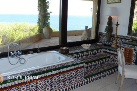 Villa till salu i Ibiza town, Ibiza, Spanien 7 sovrum, 640 kvm. Nr. 38220 - foto 2