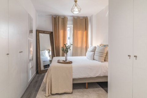 Arnott Valencia, Spanien Nr. 40162 - foto 5