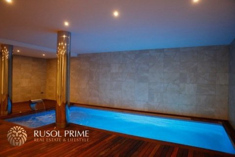 Villa till salu Moraira, Alicante, Spanien 4 sovrum, 497 kvm. Nr. 39358 - foto 8