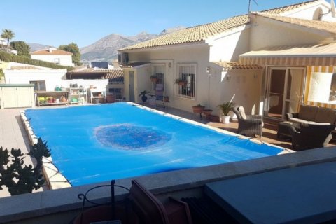 Villa till salu i La Nucia, Alicante, Spanien 4 sovrum, 300 kvm. Nr. 45421 - foto 1