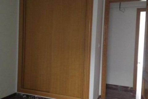 Lägenhet till salu Alicante, Spanien 4 sovrum, 120 kvm. Nr. 46046 - foto 7