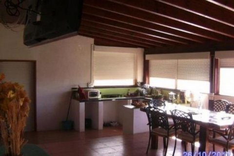 Villa till salu i El Campello, Alicante, Spanien 2 sovrum, 450 kvm. Nr. 44452 - foto 9