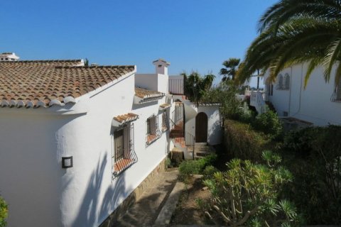 Villa till salu i Moraira, Alicante, Spanien 4 sovrum, 267 kvm. Nr. 43733 - foto 4