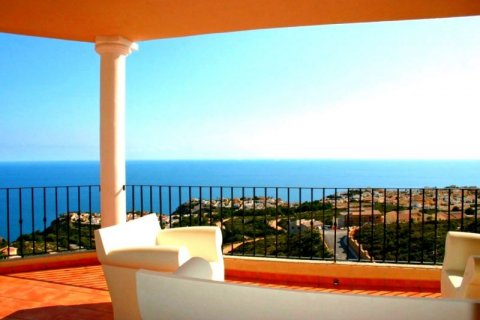 Villa till salu i Cumbre Del Sol, Alicante, Spanien 3 sovrum, 362 kvm. Nr. 44371 - foto 4