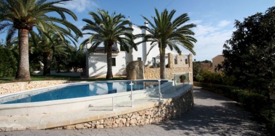 Villa i Calpe, Alicante, Spanien 4 sovrum, 210 kvm. Nr. 45658