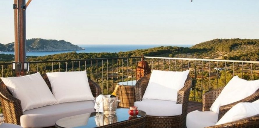Villa i Ibiza, Spanien 5 sovrum, 450 kvm. Nr. 45314