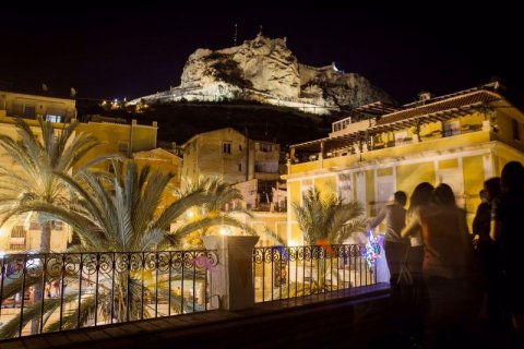 Hotell till salu Alicante, Spanien 11 sovrum, 270 kvm. Nr. 42958 - foto 1