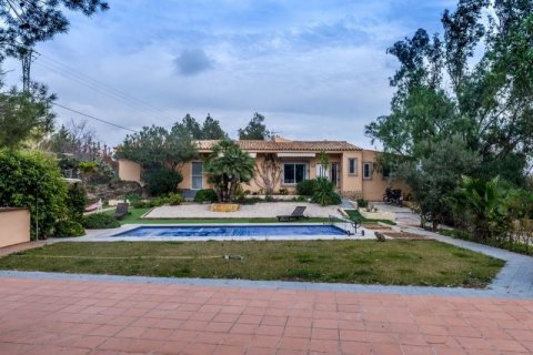 Villa till salu i Altea, Alicante, Spanien 4 sovrum, 240 kvm. Nr. 44049 - foto 1