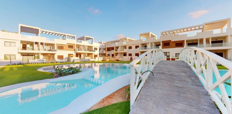 Radhus Torrevieja, Alicante, Spanien 2 sovrum, 179 kvm. Nr. 42370