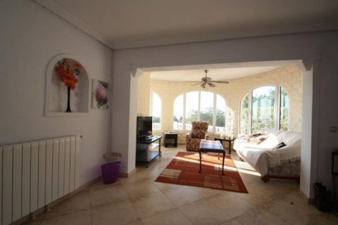 Villa till salu i Calpe, Alicante, Spanien 5 sovrum, 220 kvm. Nr. 45641 - foto 6