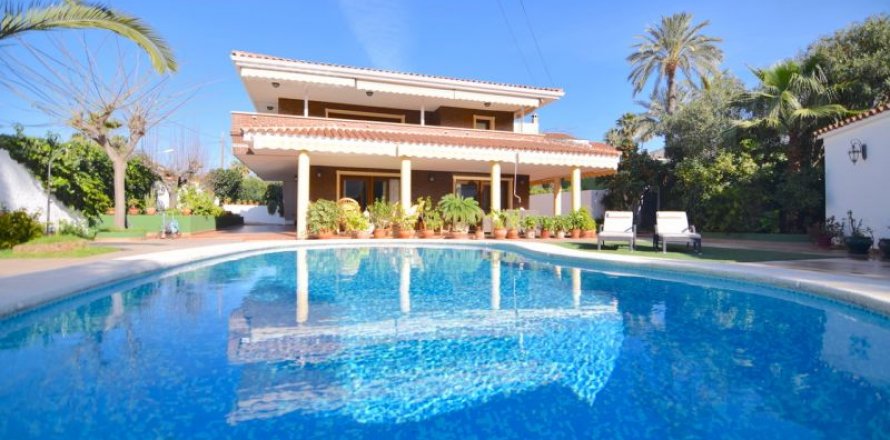 Villa i Benidorm, Alicante, Spanien 5 sovrum, 421 kvm. Nr. 42132