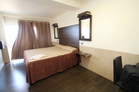 Hotell till salu i Torrevieja, Alicante, Spanien 30 sovrum, 1000 kvm. Nr. 44935 - foto 3