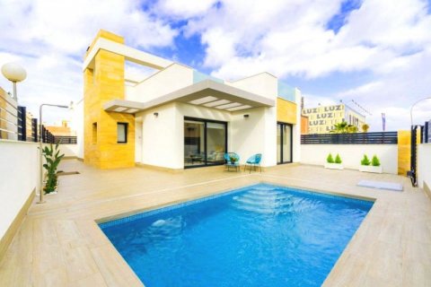 Villa till salu i Torrevieja, Alicante, Spanien 3 sovrum, 274 kvm. Nr. 43350 - foto 2