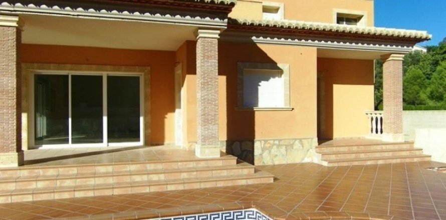 Villa Denia, Alicante, Spanien 3 sovrum, 350 kvm. Nr. 45500