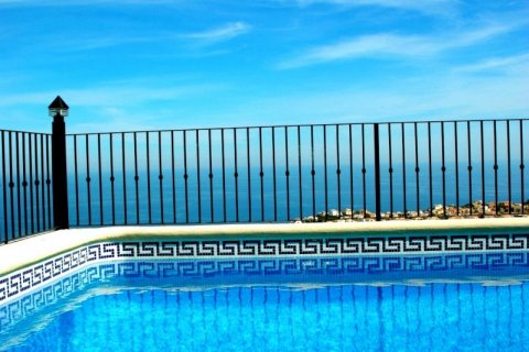 Villa till salu Cumbre Del Sol, Alicante, Spanien 3 sovrum, 362 kvm. Nr. 44371 - foto 3