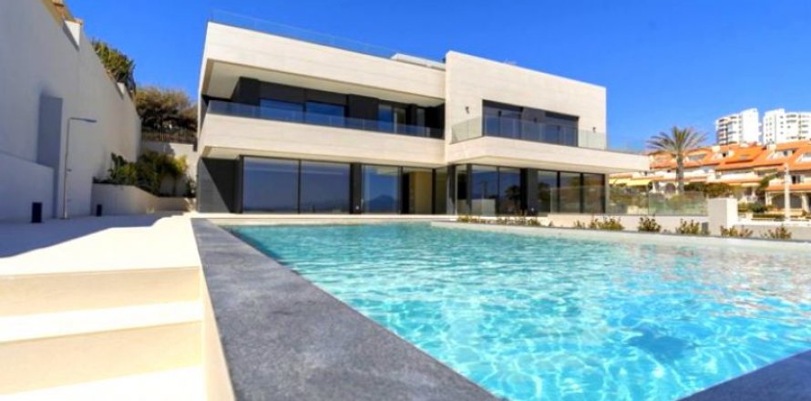 Villa i Alicante, Spanien 4 sovrum, 513 kvm. Nr. 45493