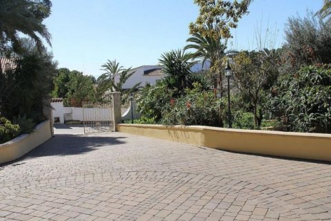 Villa till salu i Moraira, Alicante, Spanien 4 sovrum, 440 kvm. Nr. 46059 - foto 9