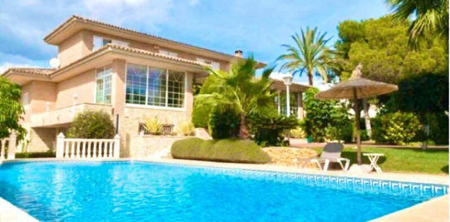Villa i Benidorm, Alicante, Spanien 7 sovrum, 455 kvm. Nr. 44324