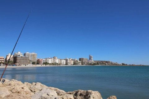 Radhus till salu i Santa Pola, Alicante, Spanien 3 sovrum, 165 kvm. Nr. 45784 - foto 1