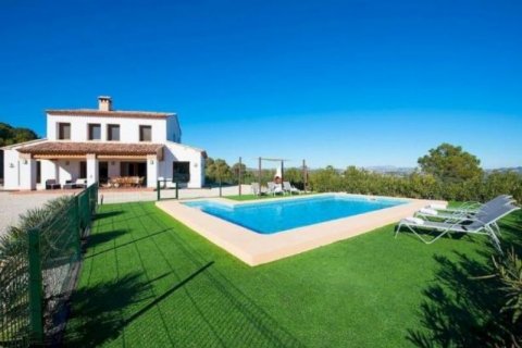 Villa till salu i Benissa, Alicante, Spanien 5 sovrum, 400 kvm. Nr. 45480 - foto 2