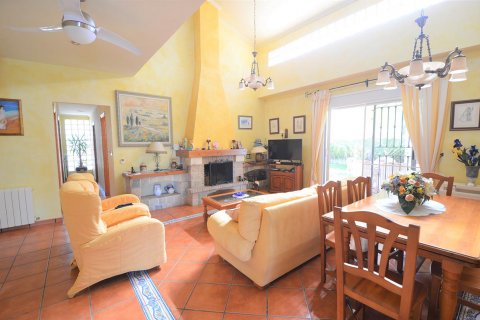 Villa till salu Punta Prima, Alicante, Spanien 4 sovrum, 290 kvm. Nr. 46734 - foto 7