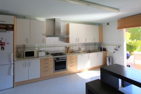 Villa till salu Alicante, Spanien 6 sovrum, 600 kvm. Nr. 42794 - foto 6