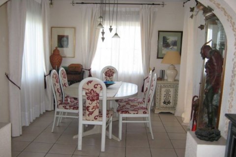 Villa till salu i La Nucia, Alicante, Spanien 4 sovrum, 207 kvm. Nr. 44524 - foto 9