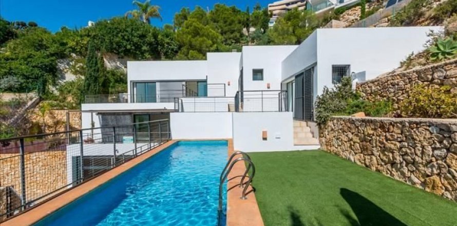 Villa i Javea, Alicante, Spanien 5 sovrum, 378 kvm. Nr. 43625