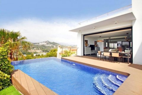 Villa till salu i Calpe, Alicante, Spanien 5 sovrum, 240 kvm. Nr. 43952 - foto 5