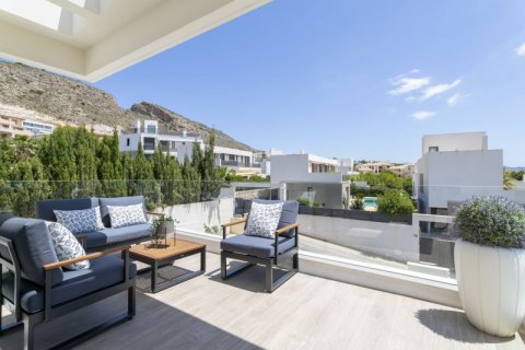 Villa till salu i Finestrat, Alicante, Spanien 3 sovrum, 297 kvm. Nr. 42716 - foto 4