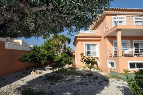 Villa till salu i Calpe, Alicante, Spanien 4 sovrum, 370 kvm. Nr. 43760 - foto 3