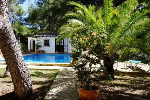 Villa till salu Benissa, Alicante, Spanien 3 sovrum, 162 kvm. Nr. 42163 - foto 3