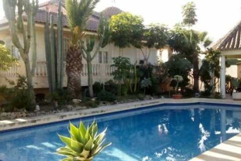Villa till salu Alicante, Spanien 8 sovrum, 520 kvm. Nr. 45701 - foto 2