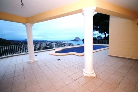 Villa till salu i Calpe, Alicante, Spanien 3 sovrum, 160 kvm. Nr. 45606 - foto 4