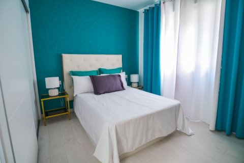 Radhus till salu i Santa Pola, Alicante, Spanien 4 sovrum, 170 kvm. Nr. 42489 - foto 8