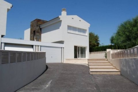 Villa till salu i Alfaz del Pi, Alicante, Spanien 3 sovrum, 170 kvm. Nr. 45374 - foto 6
